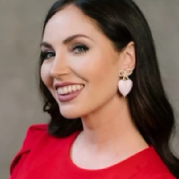 NWT Anthropologie Pink Reef Pink Crystal Heart Earrings - Picture 5 of 5